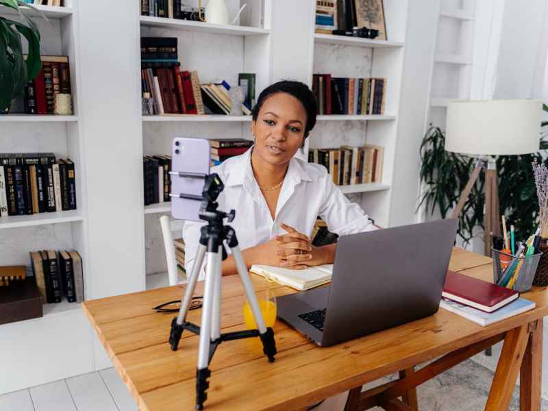 Instructional Technologies for Presentation and Organization: A Technical and Pedagogical&nbsp;Perspective